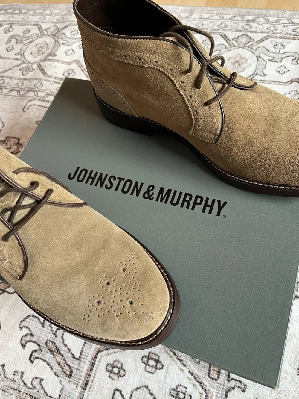 Johnston & Murphy Pearson Taupe Suede Chukka Boots for Men